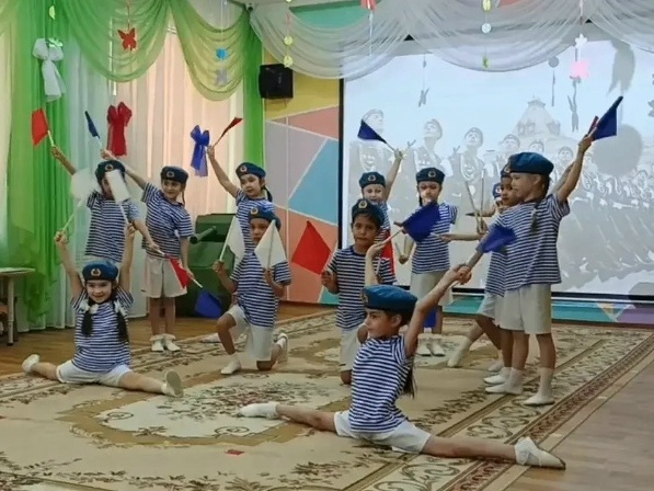 Творческий конкурс "Отечества достойные сыны"